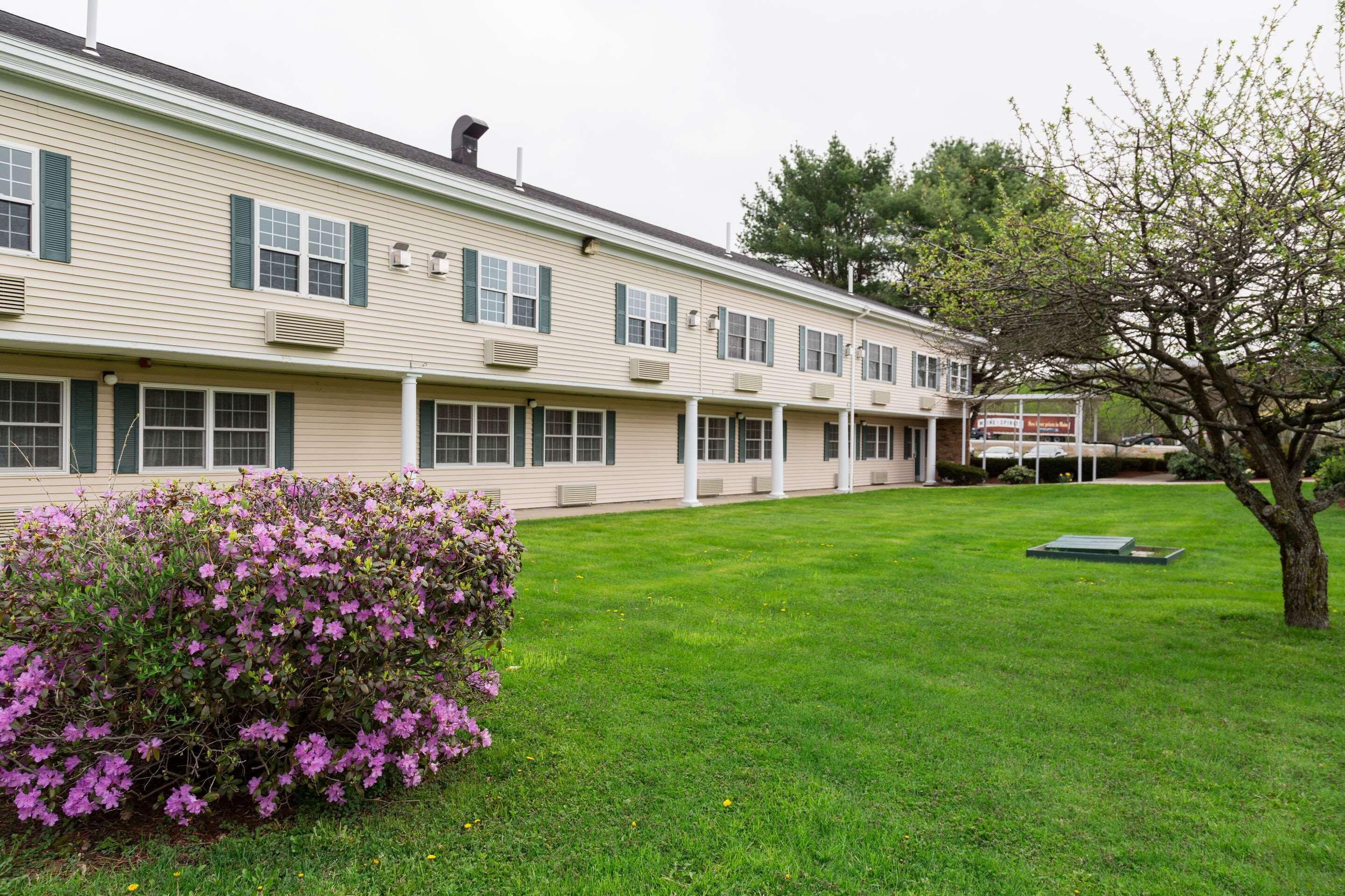 Fireside Inn & Suites Auburn Lewiston Exterior foto